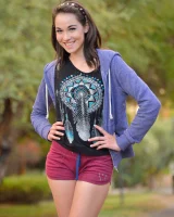 Skinny amateur teen Rachel slowly takes off her clothes and poses in public