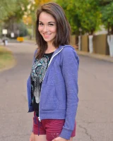 Skinny amateur teen Rachel slowly takes off her clothes and poses in public