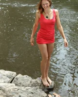 Hairy pussy Billie in bikini at the river