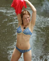 Hairy pussy Billie in bikini at the river