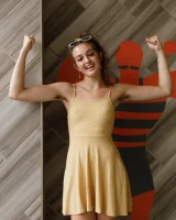 Dubsie Liftoff is on the beach in sexy summer dress, she poses in sexy blue bikini and flashes hairy pussy and erected nipples