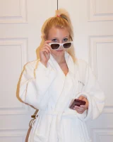 Las Vegas blonde baby Issy Mai caught by the pool in bikini