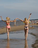 Young beach bikini blonde goddesses Rune Kimele and Bernie Svintis