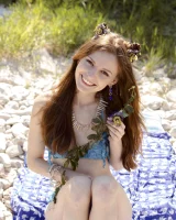 Hairy pussy puffy nipples petite girl nude on the beach