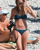 Candid chicks in sexy bikinis