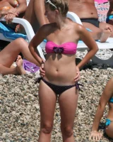 Candid chicks in sexy bikinis