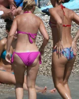 Candid chicks in sexy bikinis