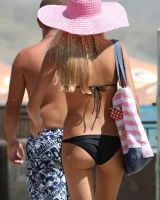 Candid chicks in sexy bikinis