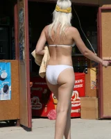 Candid hotties walking in bikinis