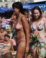 Candid hotties walking in bikinis