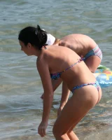 Candid hotties walking in bikinis