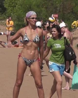 Hot candid babes in bikinis playing beach volleyball