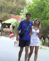 Candid girls with sexy bodies walking on the beach